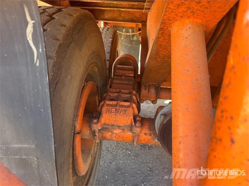 Neils 40 ft T/A Flatbed Oilfield Trailer Perdirbimo įranga