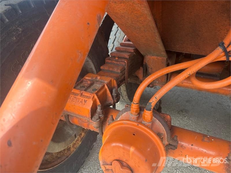 Neils 40 ft T/A Flatbed Oilfield Trailer 加工设备