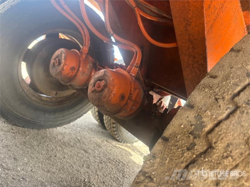 Neils 40 ft T/A Flatbed Oilfield Trailer 加工设备
