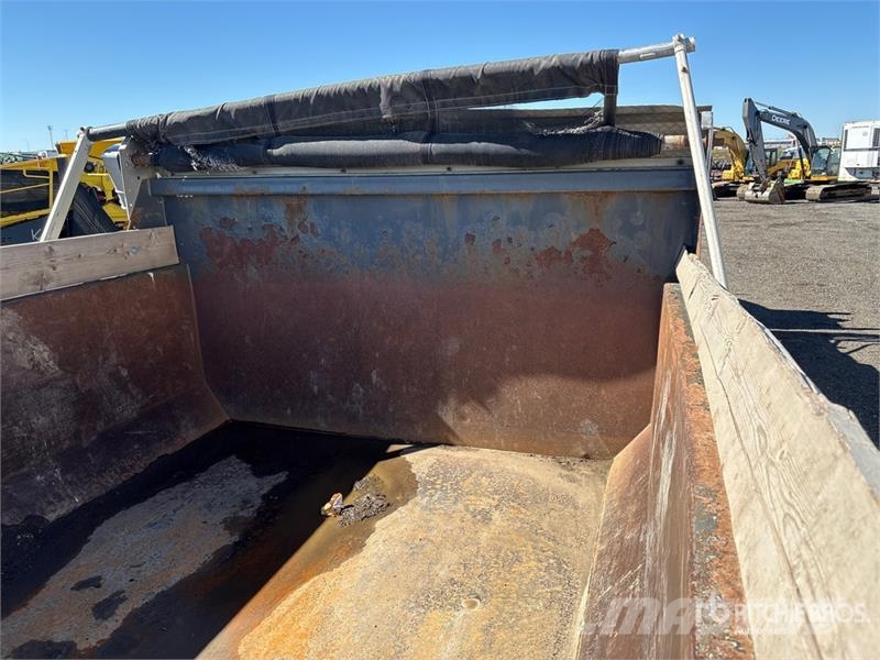  Neustar Tri/A Pup Dump Trailer Pašizgāzējs