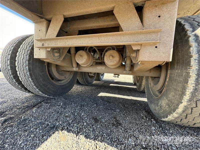  Neustar Tri/A Pup Dump Trailer Pašizgāzējs