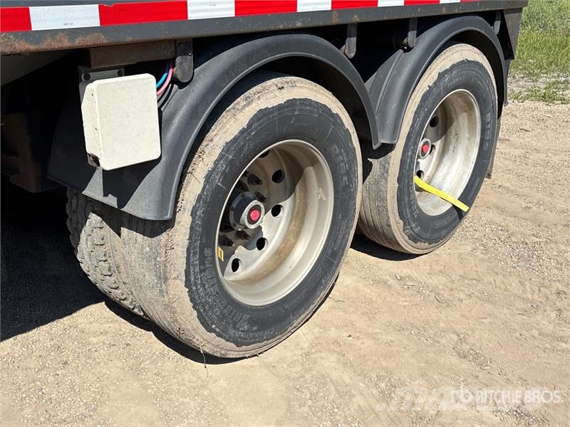 Neville 28 ft T/A Grain Trailer Carri per la granella