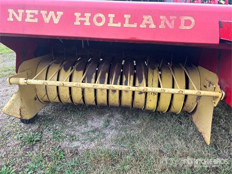New Holland 269 Square Baler Kanttipaalaimet