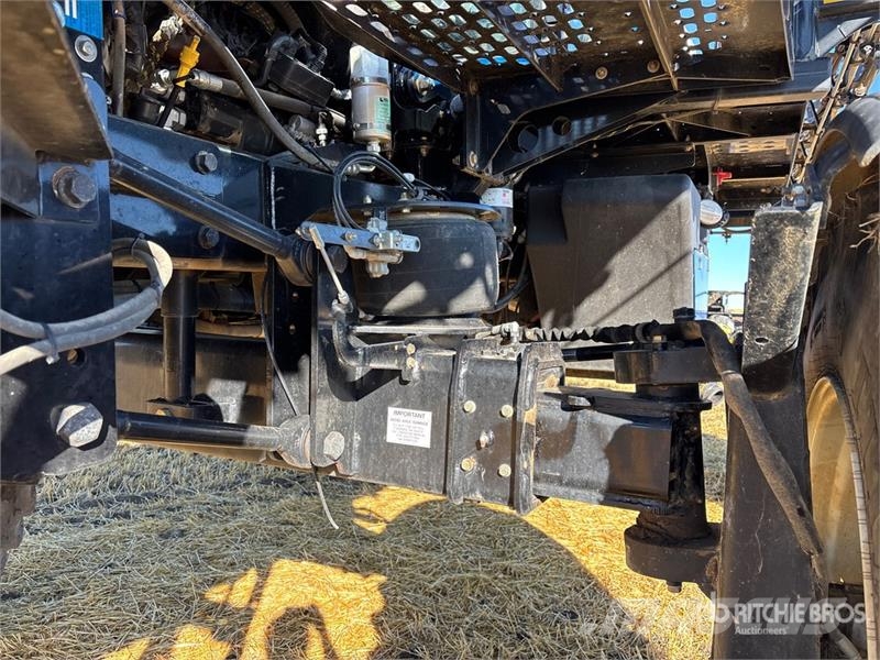 New Holland 300R 120 ft High Clearance Self-Propelled Sprayer Selvdrevne sprøyter