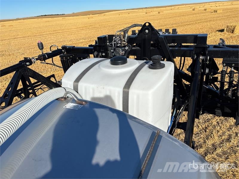 New Holland 300R 120 ft High Clearance Self-Propelled Sprayer Selvdrevne sprøyter
