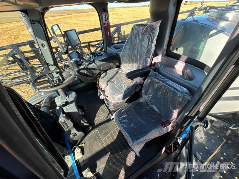 New Holland 300R 120 ft High Clearance Self-Propelled Sprayer Selvdrevne sprøyter