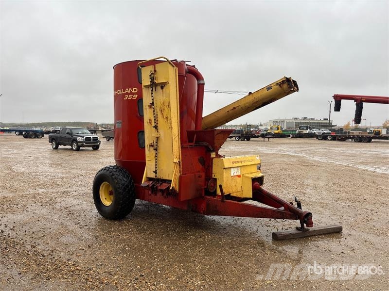 New Holland 359 Feed Mixer ミキサーフィーダー
