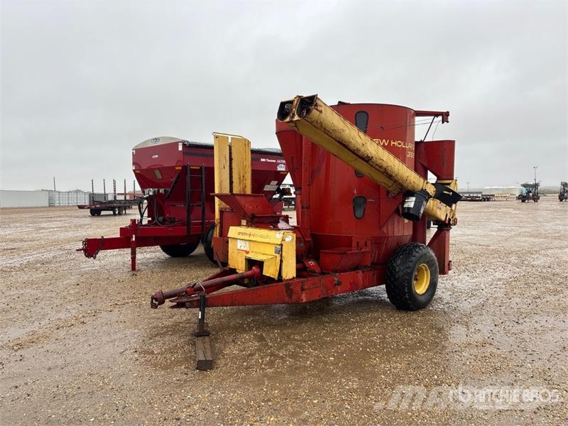New Holland 359 Feed Mixer ミキサーフィーダー