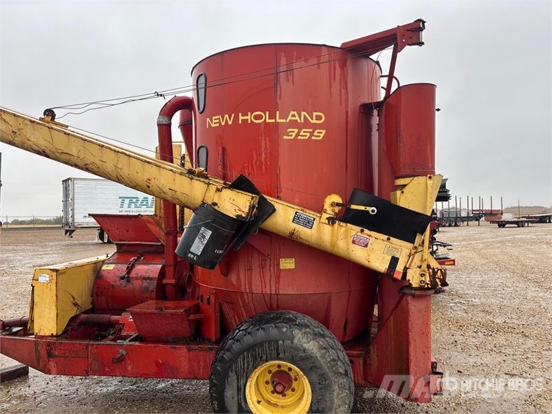 New Holland 359 Feed Mixer ミキサーフィーダー