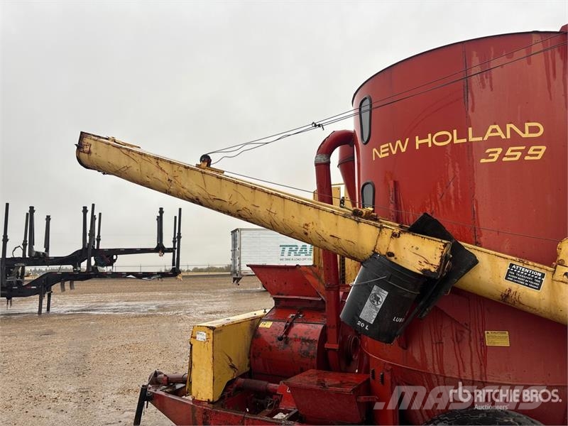 New Holland 359 Feed Mixer ミキサーフィーダー