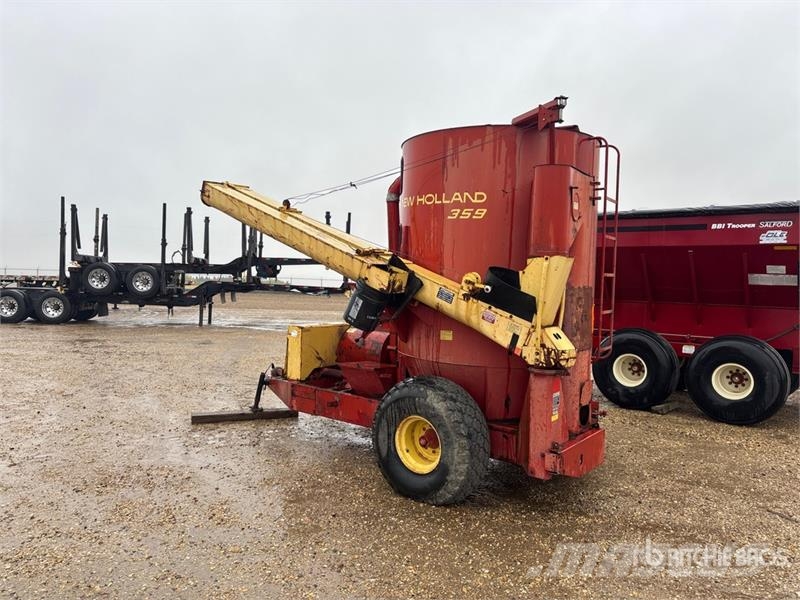 New Holland 359 Feed Mixer ミキサーフィーダー