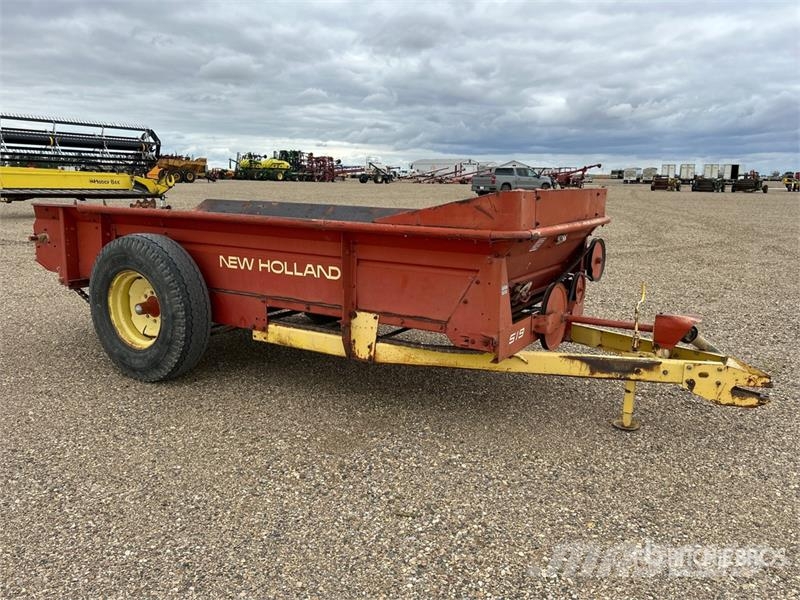 New Holland 519 S/A Manure Spreader معدات توزيع السماد العضوي