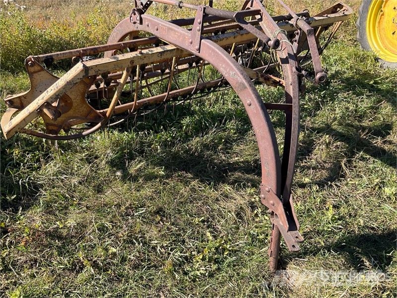 New Holland 56 Okretači i sakupljači sena