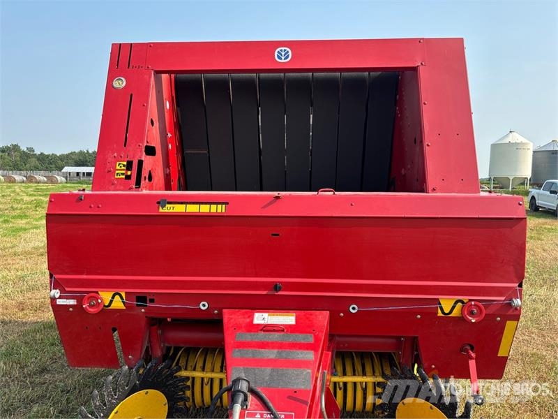New Holland 688 Πρέσες κυλινδρικών δεμάτων