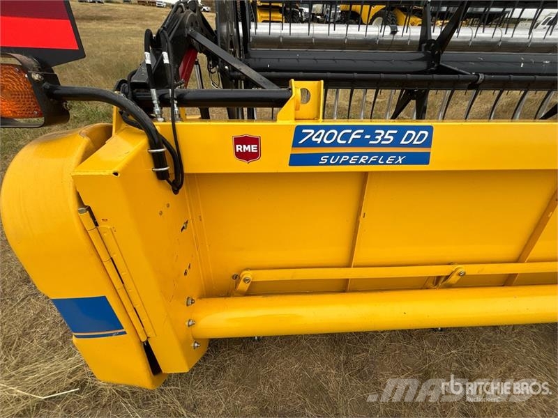 New Holland 740CF-35 DD 35 ft Super Flex Combine Header Cabezales de cosechadoras combinadas