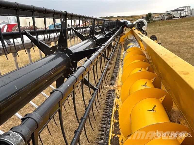New Holland 740CF-35 DD 35 ft Super Flex Combine Header رؤوس الحصادات الدراسات