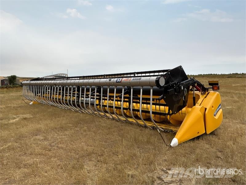 New Holland 740CF-35 DD 35 ft Super Flex Combine Header رؤوس الحصادات الدراسات