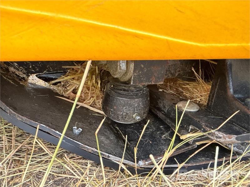 New Holland 740CF-35 DD 35 ft Super Flex Combine Header رؤوس الحصادات الدراسات