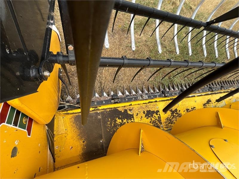 New Holland 740CF-35 DD 35 ft Super Flex Combine Header Cabezales de cosechadoras combinadas