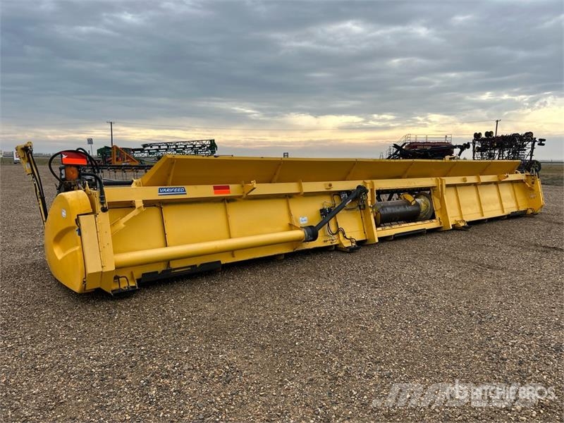 New Holland 760CG 35 ft Combine Header Kombájn adapterek