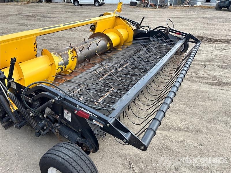 New Holland 76C 14 ft Combine Pickup Header Cabezales de cosechadoras combinadas
