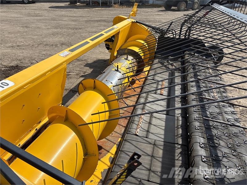 New Holland 76C 14 ft Combine Pickup Header Cabezales de cosechadoras combinadas