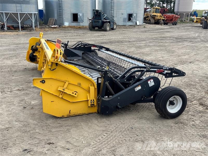 New Holland 76C 14 ft Combine Pickup Header Cabezales de cosechadoras combinadas