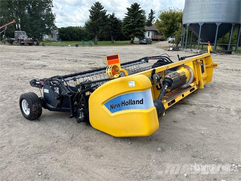 New Holland 76C 14 ft Combine Pickup Header Cabezales de cosechadoras combinadas