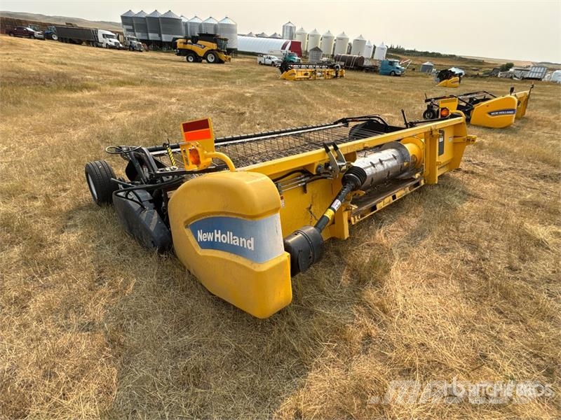New Holland 76C 16 ft Belt -Type Combine Pickup Header Cabezales de cosechadoras combinadas