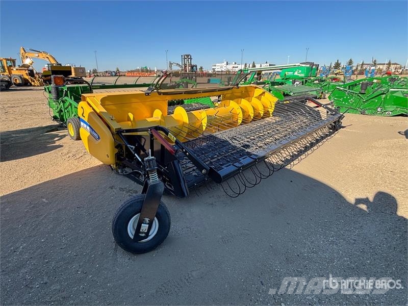 New Holland 790C15 15 ft Belt Combine Pickup Header Kombájn adapterek