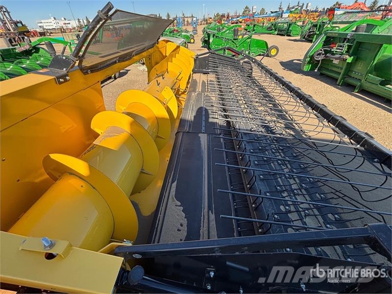 New Holland 790C15 15 ft Belt Combine Pickup Header Kombájn adapterek