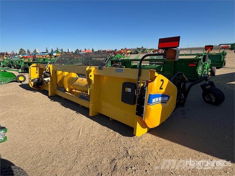 New Holland 790C15 15 ft Belt Combine Pickup Header Kombájn adapterek