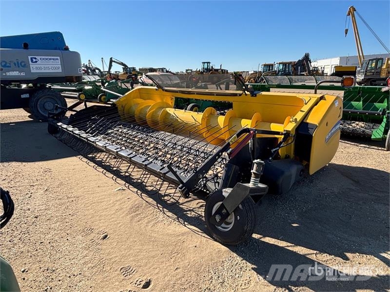 New Holland 790C15 15 ft Belt Combine Pickup Header Kombájn adapterek