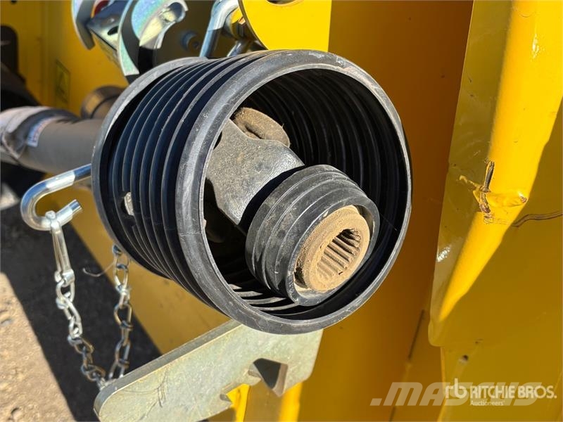 New Holland 790C15 15 ft Belt Combine Pickup Header Kombájn adapterek