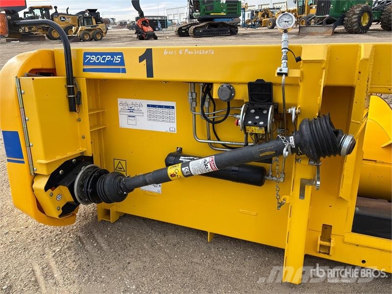 New Holland 790C15 15 ft Combine Pickup Header Testate per mietitrebbie