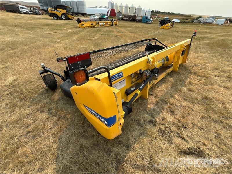 New Holland 790CP-15 15 ft Combine Pickup Header Cabezales de cosechadoras combinadas