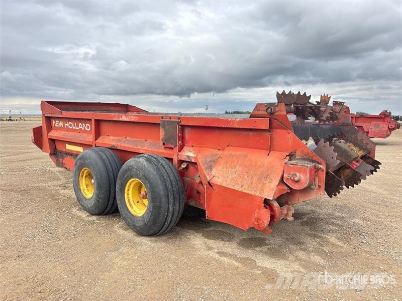 New Holland 795 T/A Manure Spreader Kuivalannan levittimet