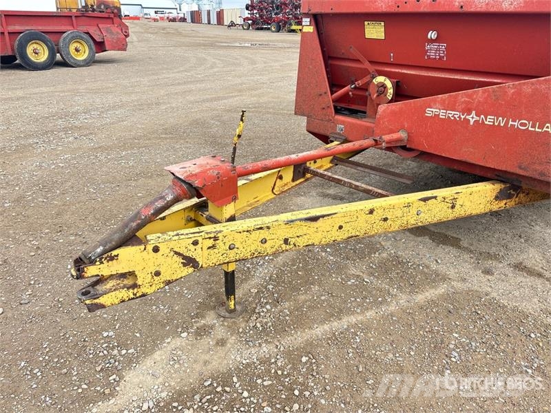 New Holland 795 T/A Manure Spreader Kuivalannan levittimet