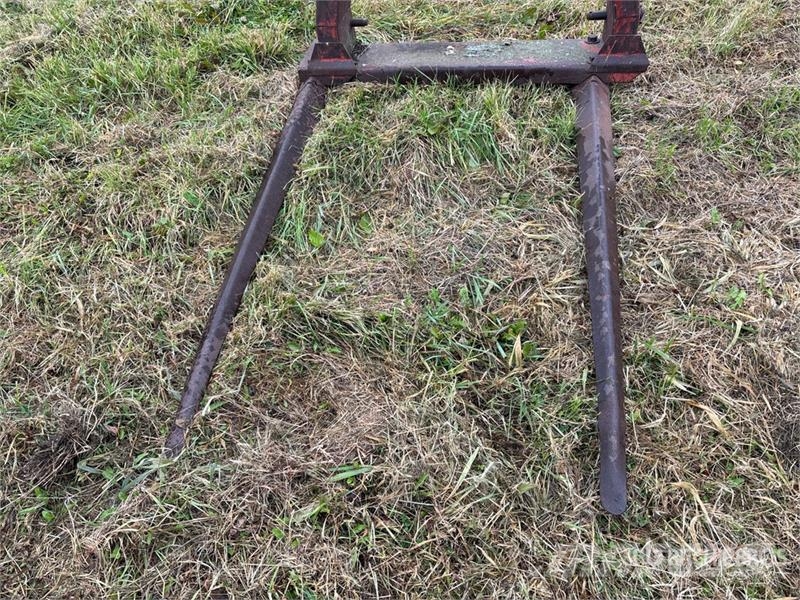 New Holland 80 60 in 3-Point Bale Forks Other tractor accessories