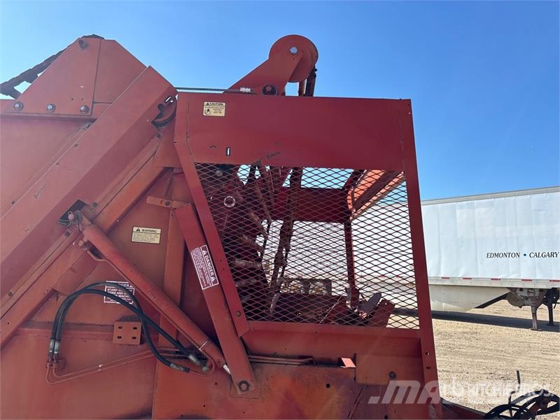 New Holland 851 Round Baler محزمات مستديرة