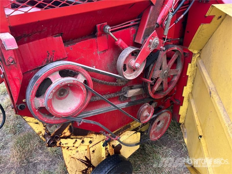 New Holland 851 Round Baler Rolo balirke