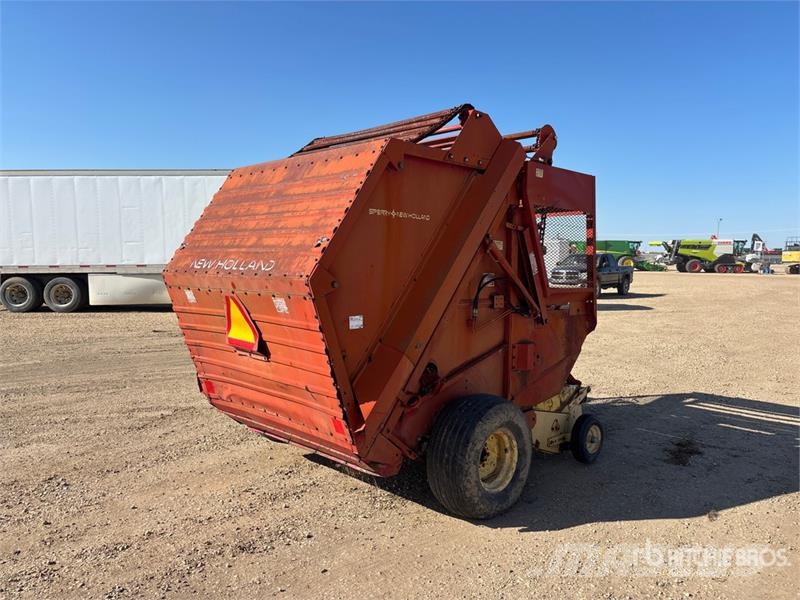 New Holland 851 Round Baler محزمات مستديرة