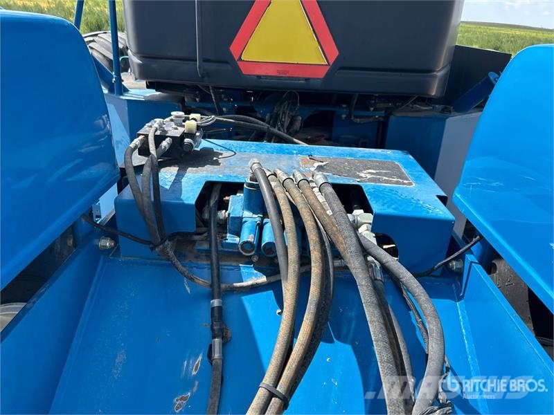 New Holland 9482 Articulated 4WD Tractor ماكينات زراعية - غير ذلك