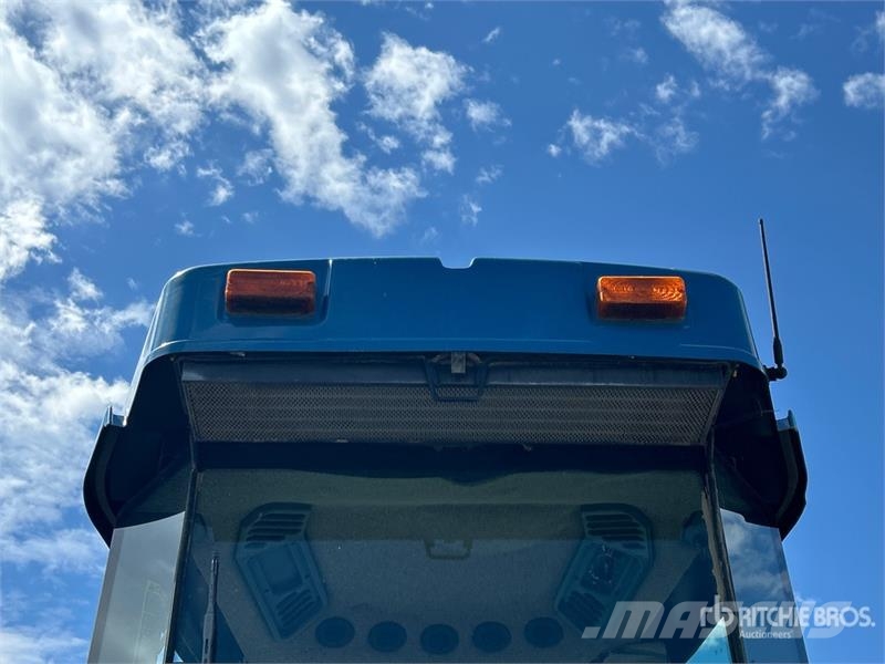 New Holland 9482 Articulated 4WD Tractor ماكينات زراعية - غير ذلك
