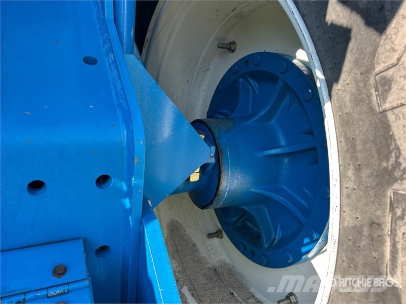 New Holland 9482 Articulated 4WD Tractor Сільгосптехніка - Інші