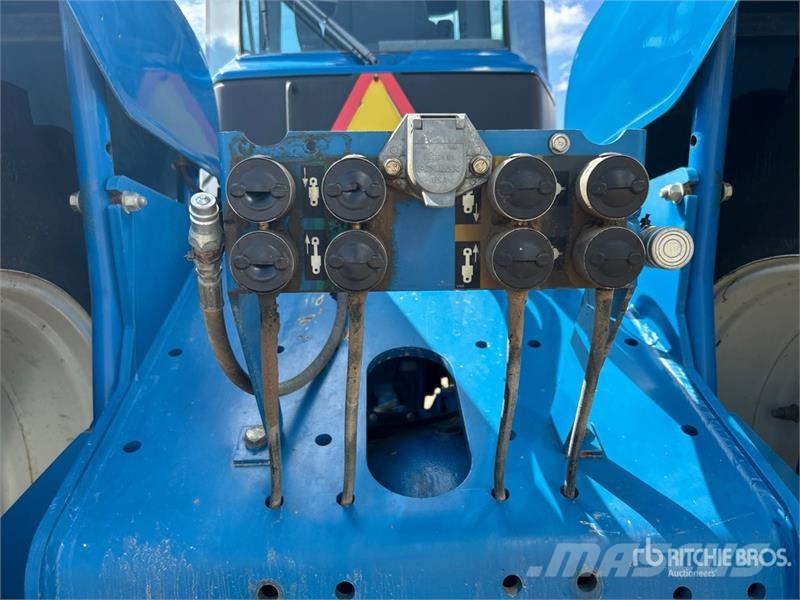 New Holland 9482 Articulated 4WD Tractor ماكينات زراعية - غير ذلك