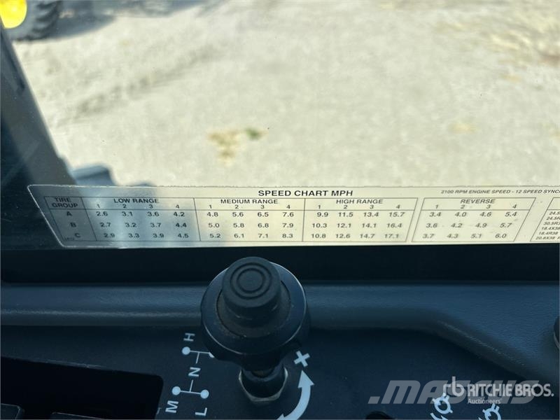 New Holland 9482 Articulated 4WD Tractor ماكينات زراعية - غير ذلك