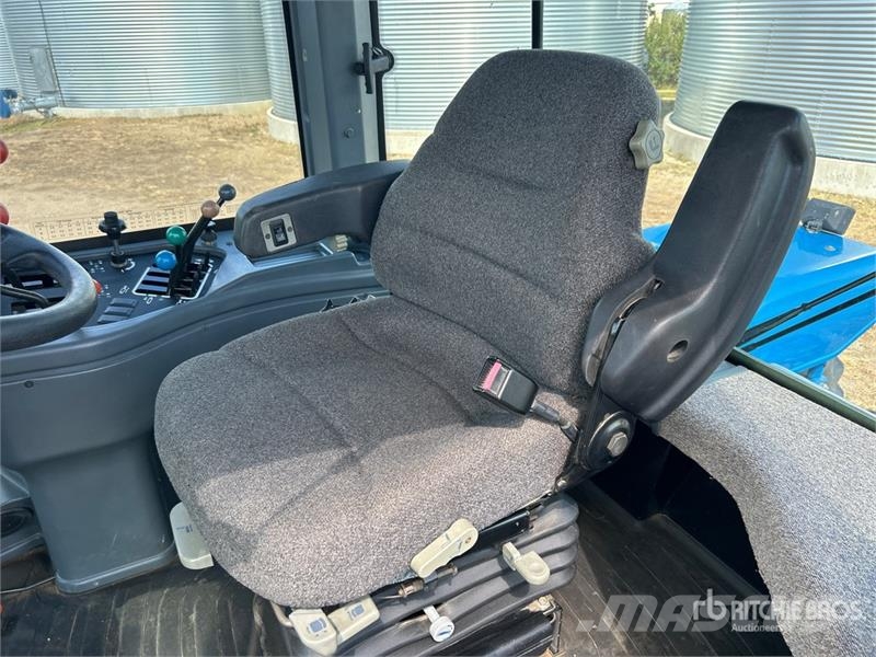 New Holland 9482 Articulated 4WD Tractor ماكينات زراعية - غير ذلك