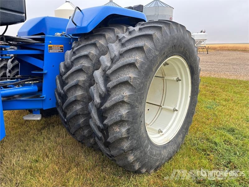 New Holland 9484 Articulated 4WD Tractor Сільгосптехніка - Інші