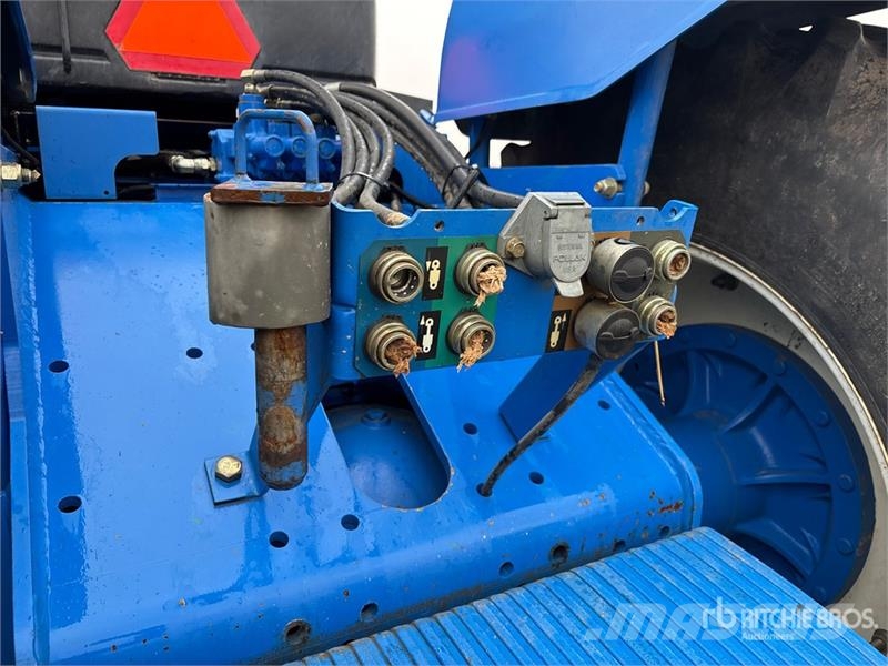 New Holland 9484 Articulated 4WD Tractor Сільгосптехніка - Інші